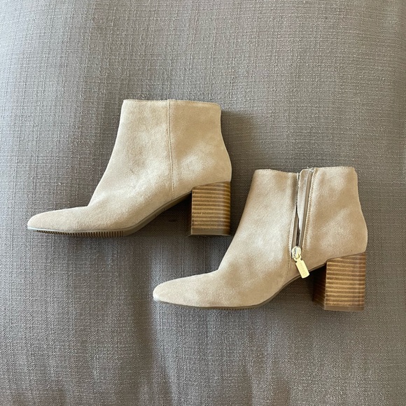 NWOT Blondo Boots 7.5 - Picture 1 of 4